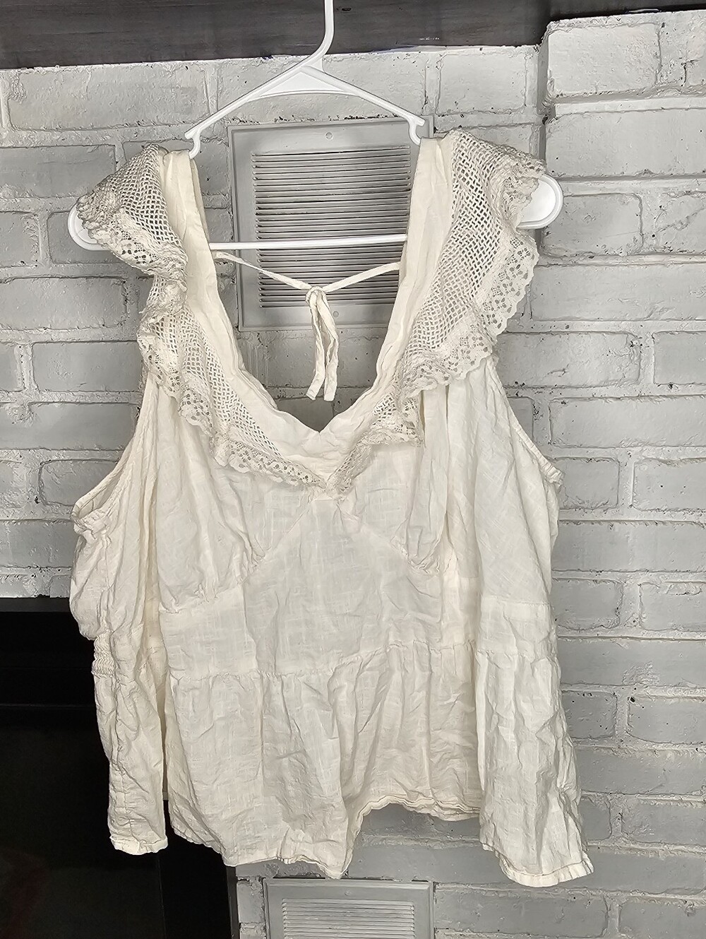 Old Navy Cream Crochet-Trim Tie-Back Camisole